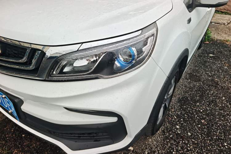 Used Geely Auto Vision X3 2019 Upgraded Model 1.5L CVT Elite Version
