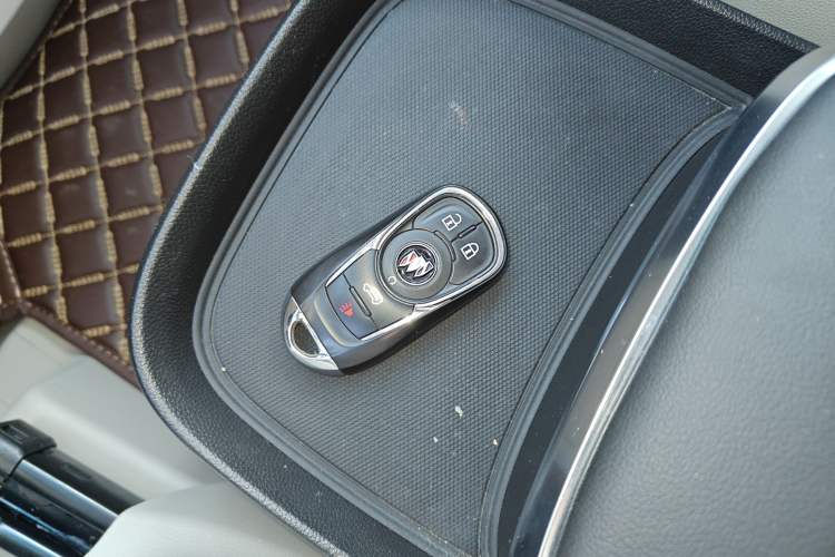 Used Buick GL8 2022 ES Landtrek 653T Comfort Edition
