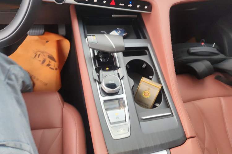 Used Changan CS75 PLUS 2024 3rd Generation Champion Edition 1.5T Intelligent Drive Dynamic Model