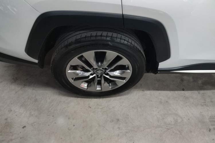 Used Toyota Wildlander 2022 2.0L CVT Two-Wheel Drive Luxury PLUS Edition
