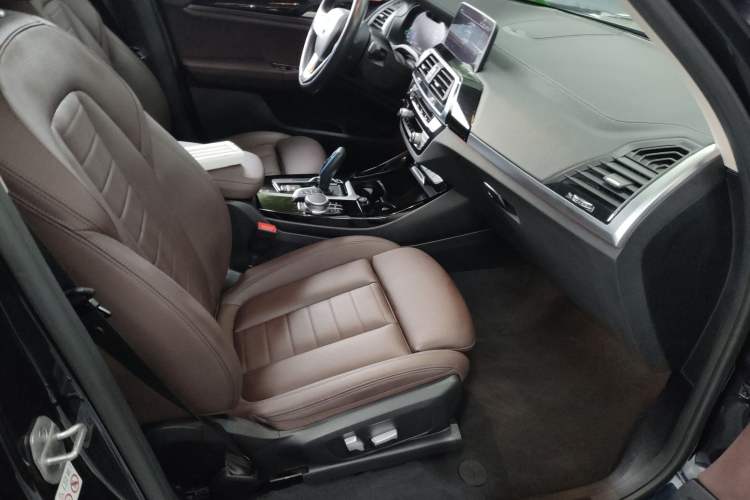 Used BMW iX3 2021 Updated Leading Edition
