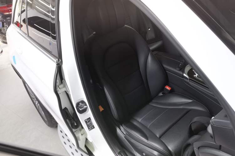 Used Mercedes-Benz GLC 2017 GLC 260 4MATIC Dynamic Edition