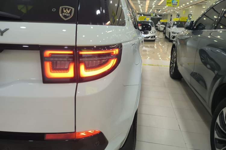 Used Land Rover Discovery Sport 2021 249 PS R-Dynamic S Performance Edition
