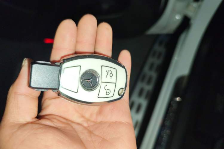 Used Mercedes-Benz GLC 2016 GLC 260 4MATIC Luxury Model
