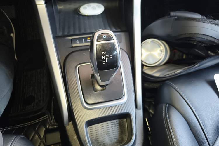 Used BYD Yuan New Energy 2018 EV360 Smart Connected Cool Model