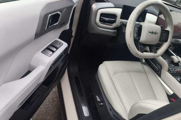 Used  Titanium 3 2025 501KM All-Wheel Drive Intelligent Driving Ultra Version
