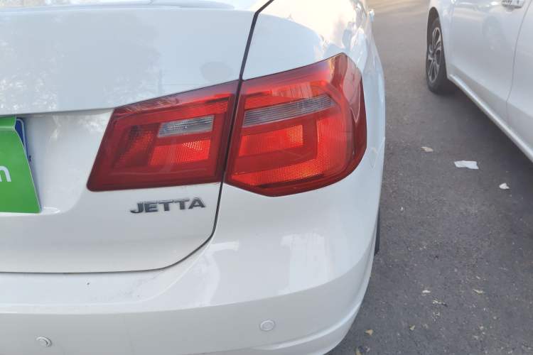 Used Volkswagen Jetta 2015 Zhuihui Edition 1.4L Manual Fashion Model