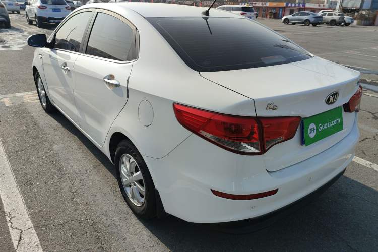 Used Kia K2 2015 Sedan 1.4L MT GLS

