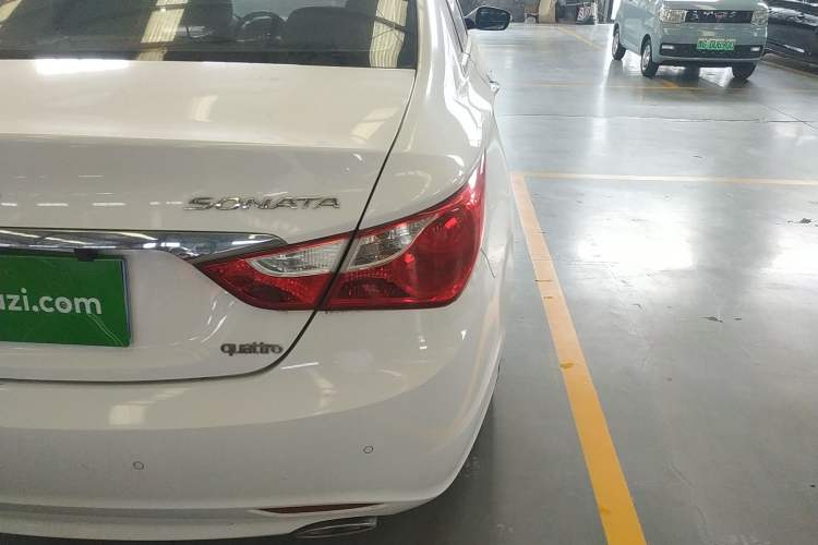 Used Hyundai Sonata 2014 2.0L Automatic Luxury Edition
