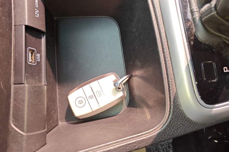 Used Kia kx1 Stonic 2021 1.4L Automatic Fun & Sport Edition
