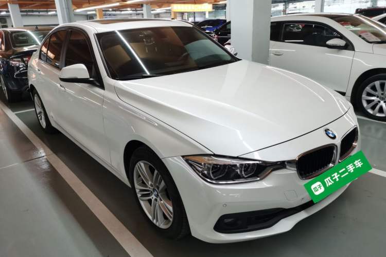 Used BMW 3 Series 2016 320i Fashion Model
