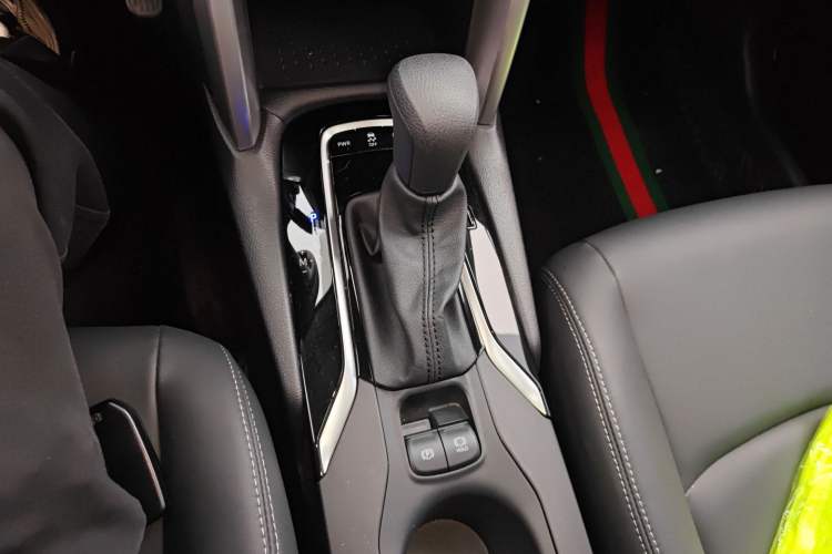 Used Toyota Corolla Cross 2023 2.0L Elite Edition
