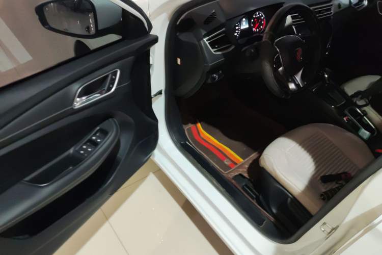 Used Roewe i5 2020 1.5L Automatic 4G Connected Linghao Edition
