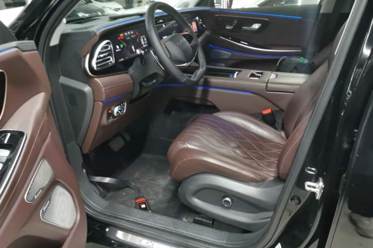 Used  Lanyue 2023 400T Four-Wheel Drive Star Prestige Edition 6 Seats
