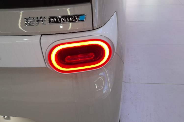 Used Wuling Hongguang MINIEV 2024 3rd Generation 215km Youth Edition
