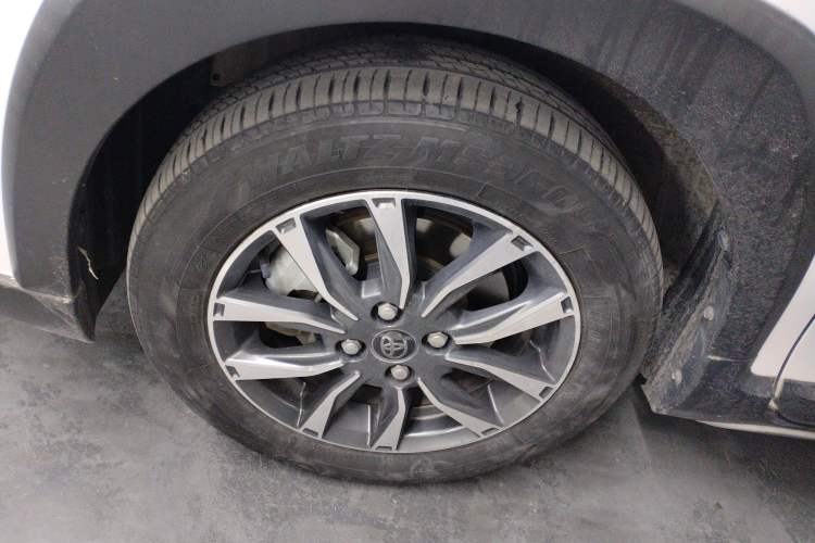 Used Toyota YARiS L Zhi Xuan 2022 X-Trail 1.5L CVT Luxury PLUS Edition