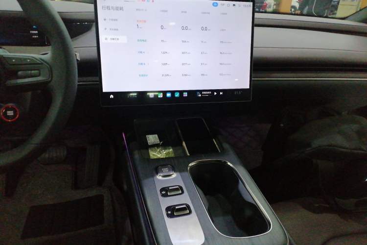 Used  SU7 2024 Rear-Drive Long-Range Intelligent Driving Version
