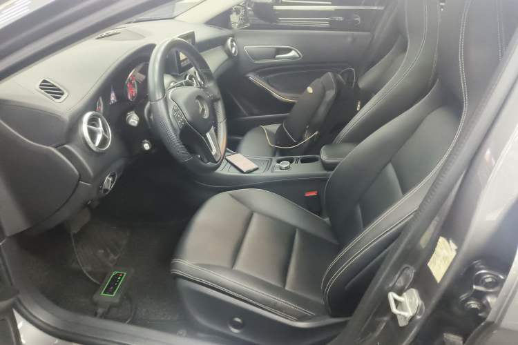 Used Mercedes-Benz GLA 2015 GLA 220 4MATIC Fashion Model
