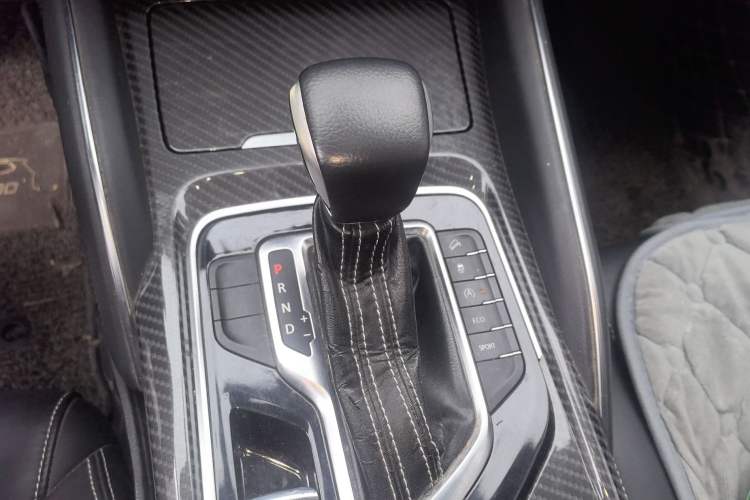 Used SAIC MAXUS D90 2017 2.0T Automatic Two-Wheel Drive Mercury