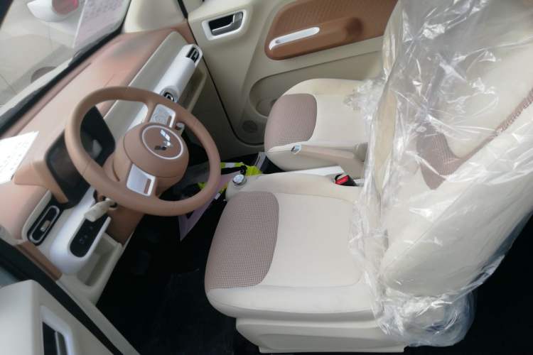 Used Wuling Hongguang MINIEV 2024 3rd Generation 215km Youth Edition