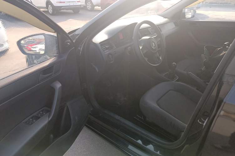 Used Volkswagen Santana 2013 1.4L Manual Fashion Edition