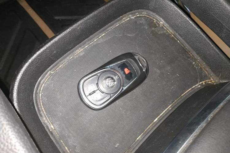 Used Buick GL8 2017 ES 28T Premium Version China V Standard
