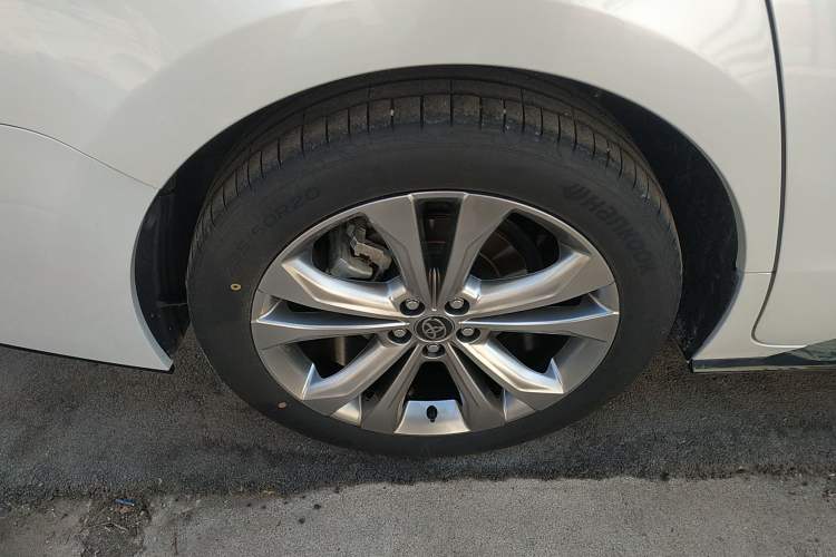 Used Toyota Sienna 2024 2.5L Hybrid Luxury Edition