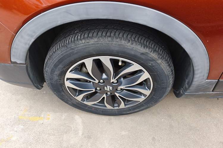 Used Suzuki Vitara S-Cross 2017 1.6L CVT Two-Wheel Drive Urban Fashion Model
