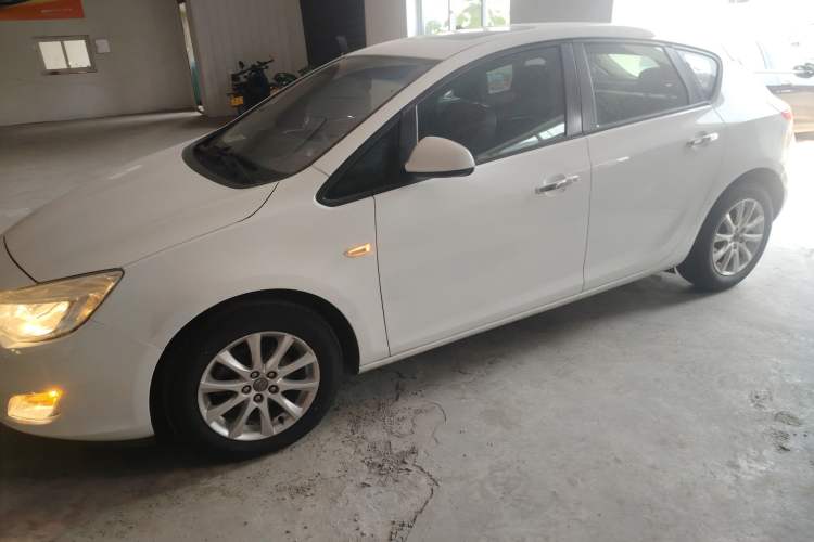 Used Buick GT 2014 XT 1.6L Automatic Fashion Edition
