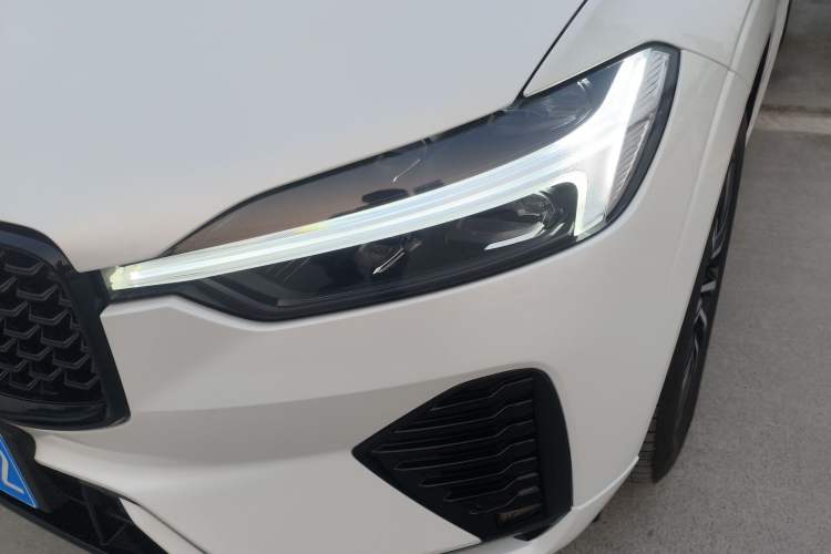 Used Volvo XC60 2025 B5 4x4 Smart & Advanced Sport Edition
