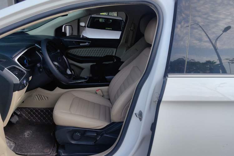 Used Ford Edge 2016 EcoBoost 245 Two-Wheel-Drive Titanium 5-Seater