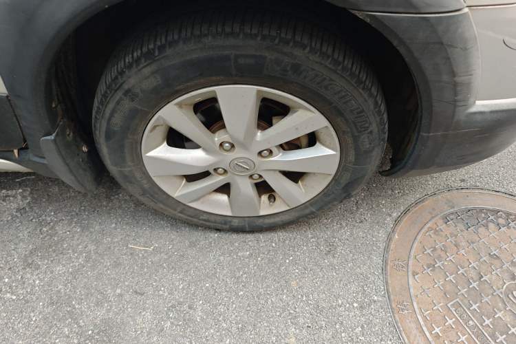 Used Nissan Livina 2013 Jingrui 1.6XL Manual Comfort Edition
