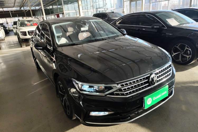 Used Volkswagen Magotan 2023 2 Million Units Commemorative Edition 330TSI DSG Luxury Version