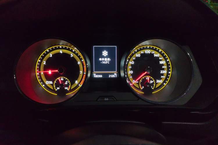 Used Volkswagen Tiguan L 2019 380TSI Automatic All-Wheel Drive Luxury Edition with 7 Seats China VI Standard
