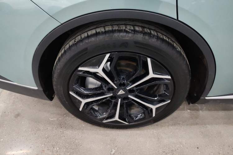 Used  SL03 2025 Extended-Range Sporty Version