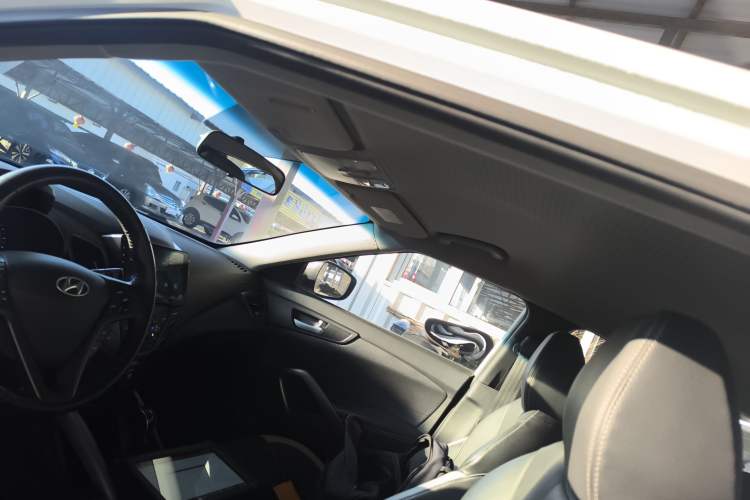 Used Hyundai Veloster 2012 1.6T Automatic Luxury Edition