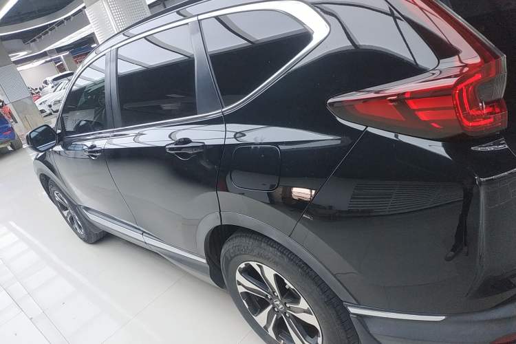 Used Honda CR-V 2021 240TURBO CVT 2WD Fashion Edition
