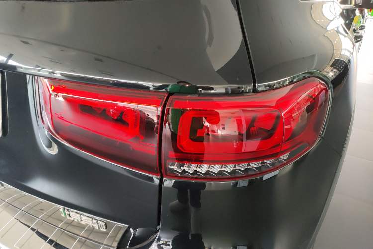 Used Mercedes-Benz GLB 2023 Refresh GLB 200 Fashion Edition
