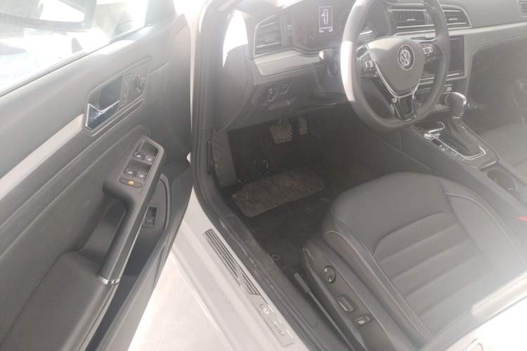 Used Volkswagen Lamando 2019 280TSI DSG Comfort Edition China VI standard