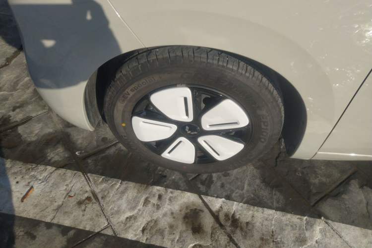 Used Wuling Hongguang MINIEV 2025 Four-Door Version Advanced Edition
