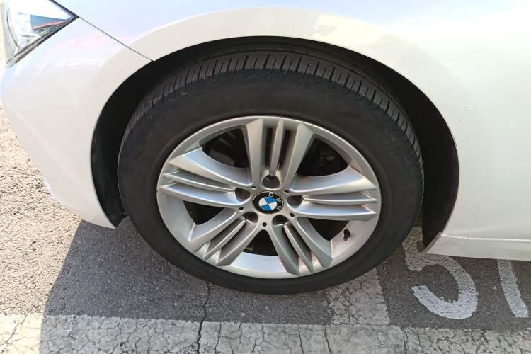 Used BMW 3 Series 2017 320Li Fashion Model
