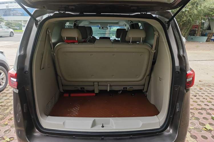 Used Buick GL8 2020 Land Business Class 652T Luxury Model
