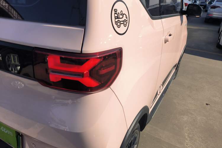 Used Wuling Hongguang MINIEV 2022 GAMEBOY 200km Gaming Edition with Lithium Iron Phosphate
