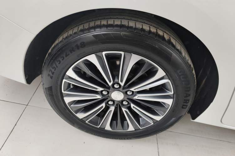 Used Buick GL8 2021 ES Landtrek 653T Smart Luxury Model
