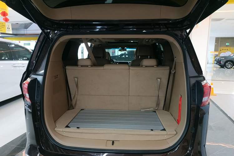 Used Buick GL8 2018 ES 28T Premium Model China VI Standard
