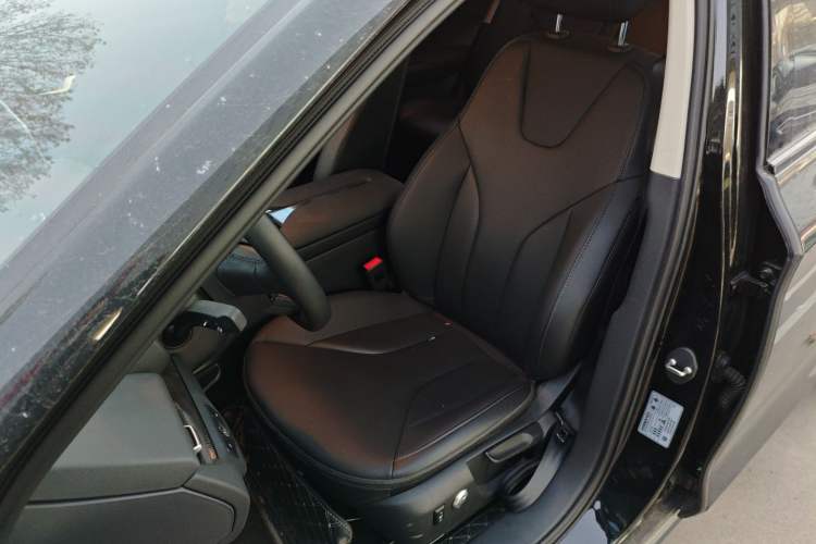 Used Hongqi E-QM5 2023 Revised Version Basic Travel Edition
