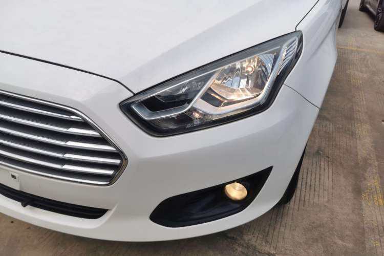 Used Ford Escort 2017 1.5L Automatic Comfort Model
