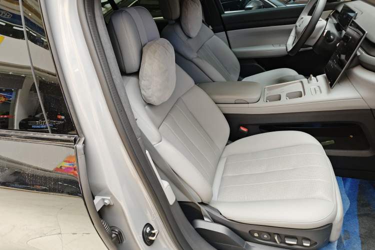 Used Nio ES8 2024 75 kWh