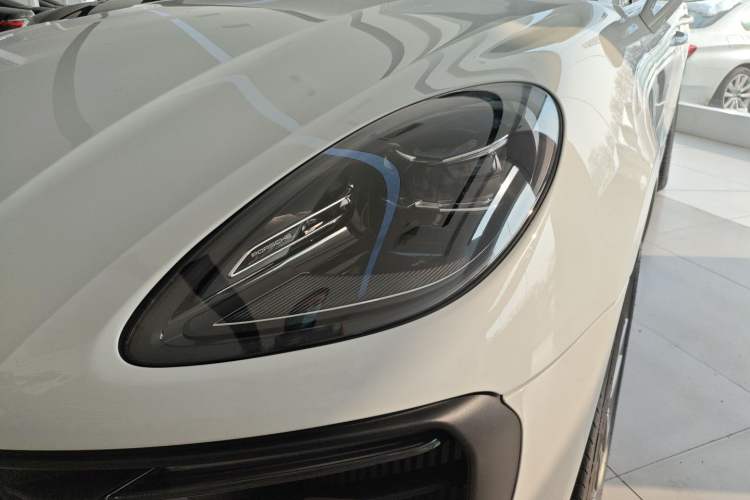 Used Porsche Macan 2023 Macan S 2.9T
