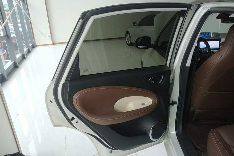Used Wuling Bingo 2023 333 km Lingxi Connected Version
